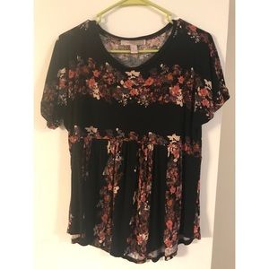 Black Floral Short-Sleeved Top